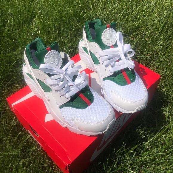 Customized Nike Huaraches Green/Red Custom - Picture 3 of 4